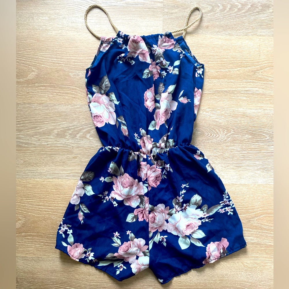 Floral romper - Size S/M